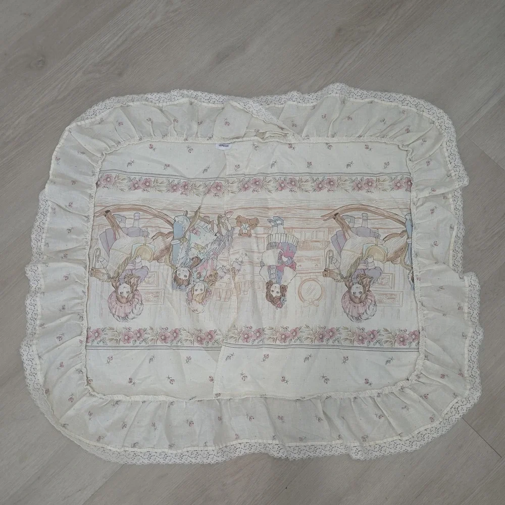 Vtg Jcpenney Victorian Doll Pattern Curtain Set / Pillowcase / Bed Skirt  Set